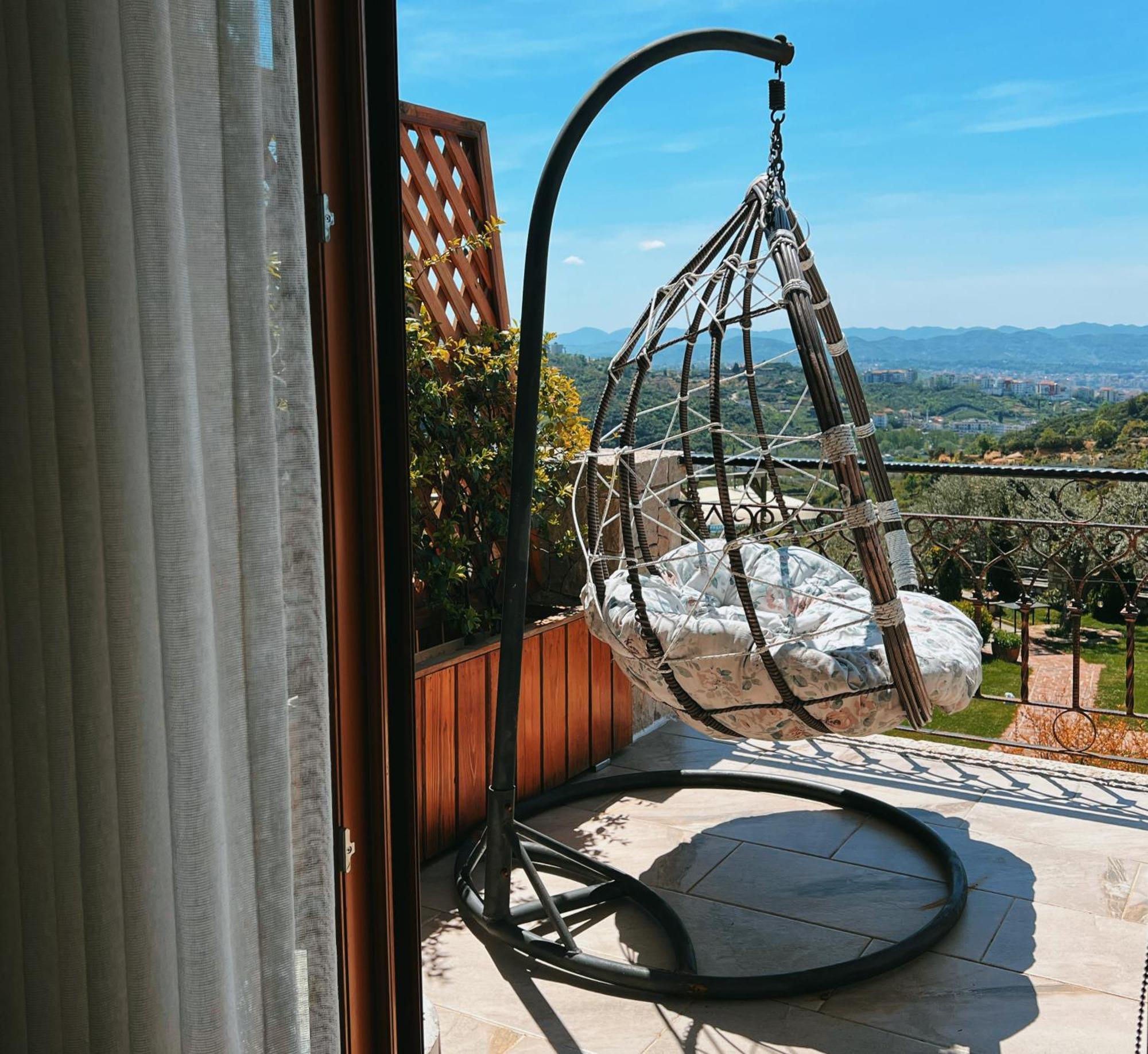 Chateau Fasel Tirana Exterior foto